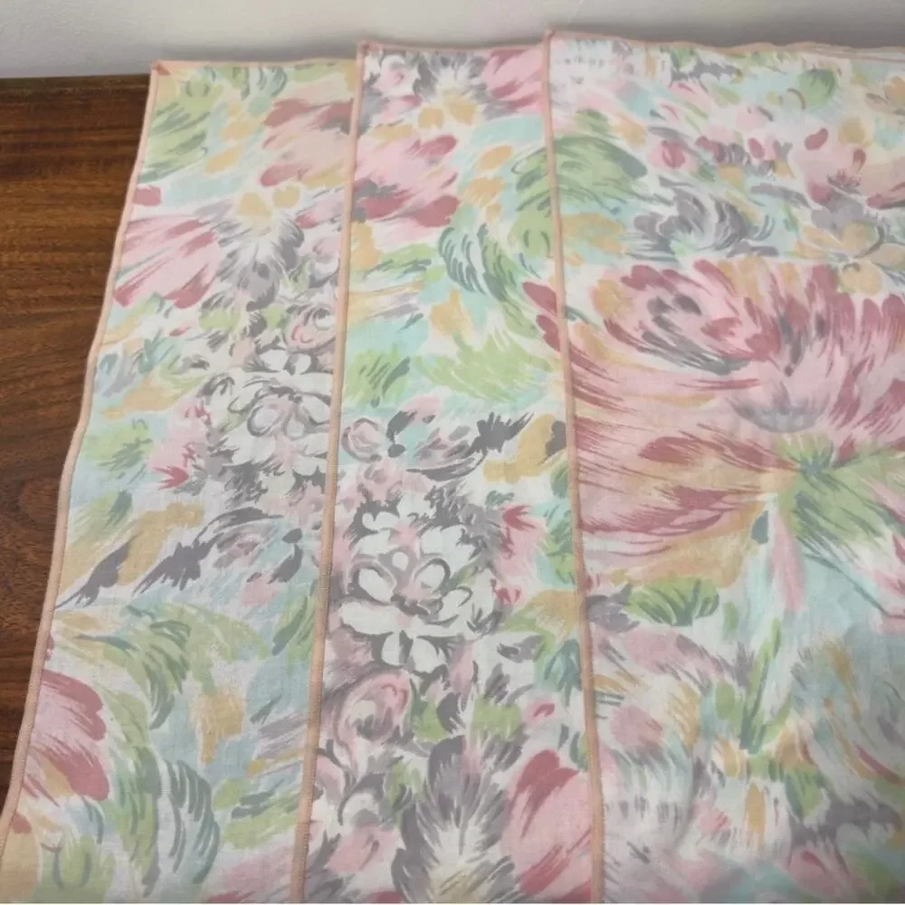 WATERCOLOR Pastel Floral Vintage Table Setting Cloth Napkins Set of 6